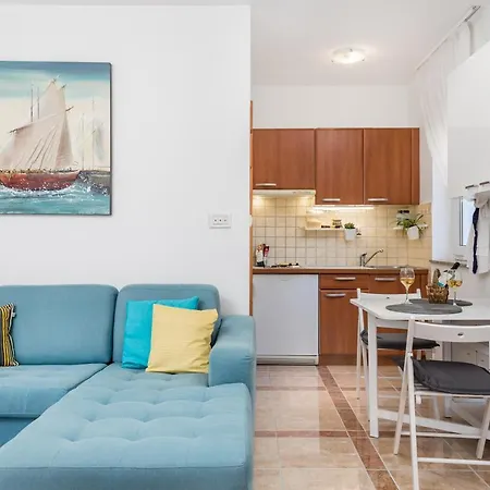 Blue Dream With A Pool Apartment