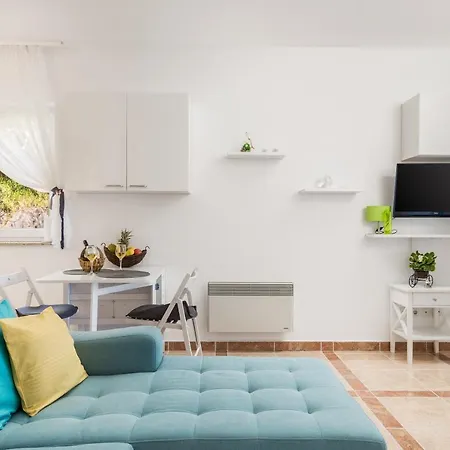 Apartment Blue Dream With A Pool Opatija